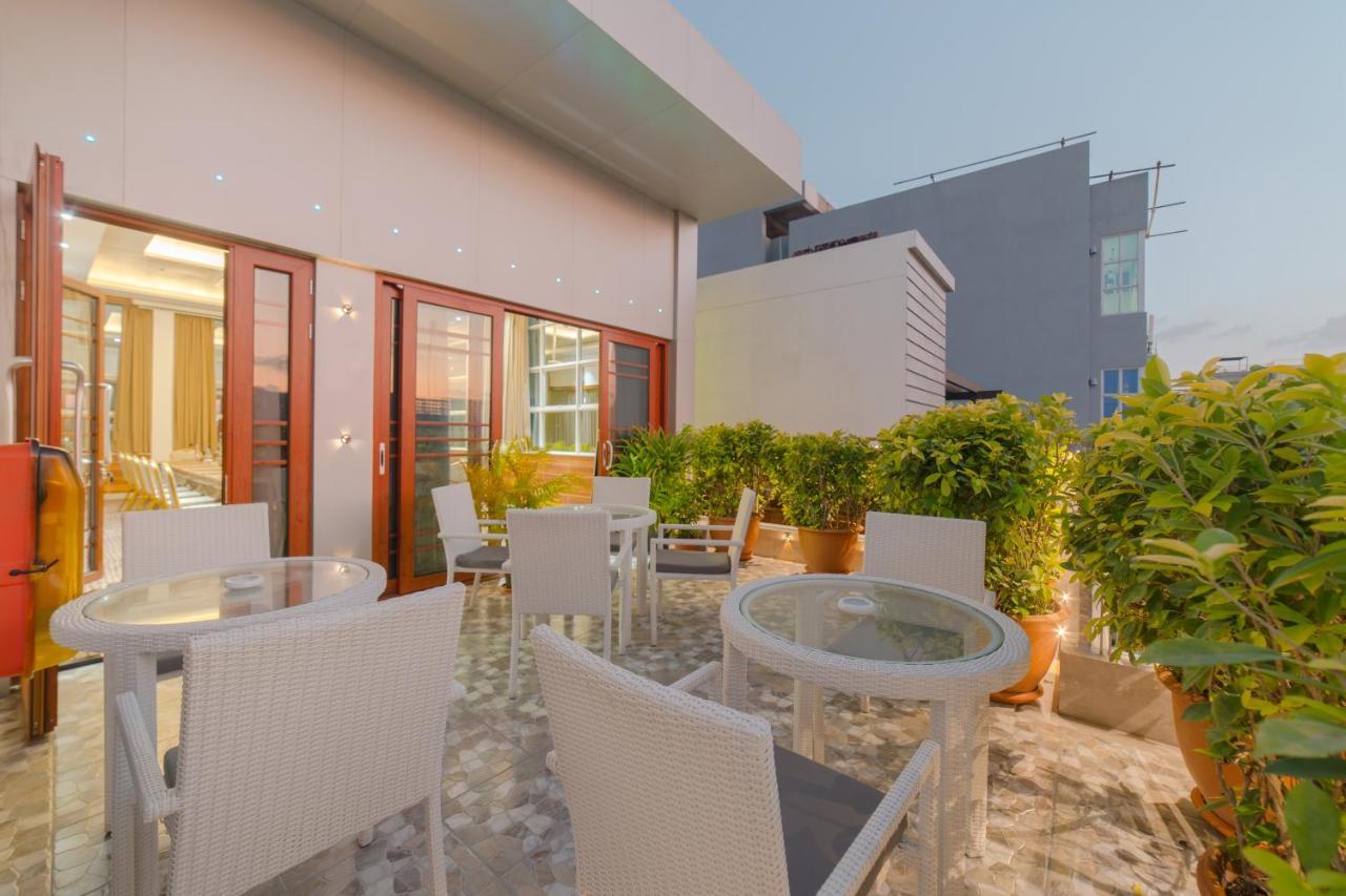 Hotel Samann Host Hulhumale Zewnętrze zdjęcie